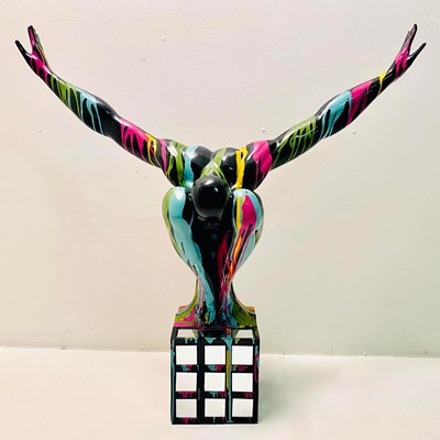Lot 133 - CONTEMPORARY DIVER SCULPTURE IN POLYCHROME PAINT FINISH.