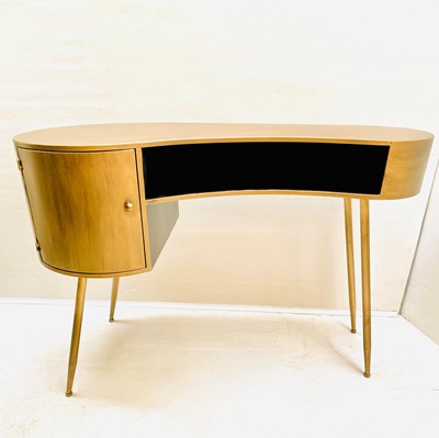 Lot 268 - CONTEMPORARY GILT METAL KIDNEY FORM DESK.