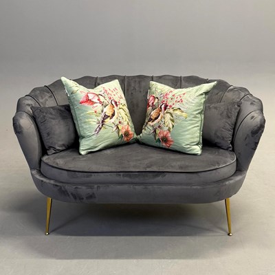 Lot 118 - 1950S ITALIAN STYLE SCALLOPED BACK SOFA.