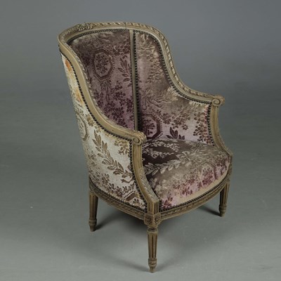 Lot 358 - BERGERE, CUT PLUSH VELVET UPHOLSTERY.