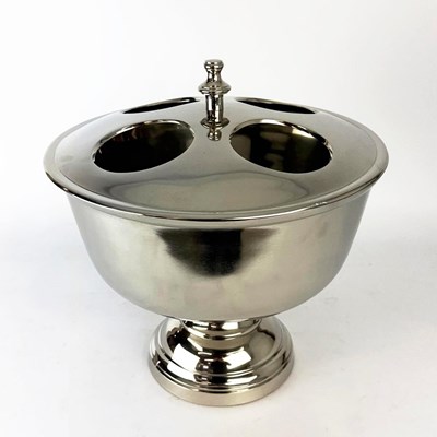 Lot 110 - CHAMPAGNE COOLER.