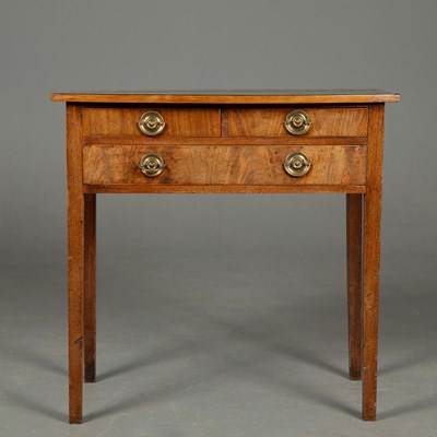 Lot 356 - WRITING TABLE.