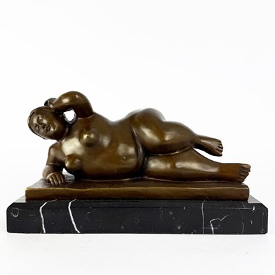 Lot 305 - BOTERO INSPIRED RECLINING WOMAN SCULPTURAL STUDY.