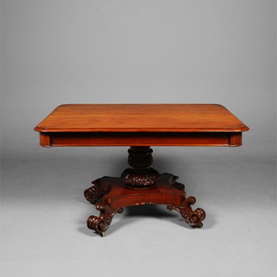 Lot 315 - BREAKFAST TABLE.