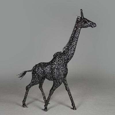 Lot 425 - CONTEMPORARY SCHOOL SCULPTURAL GIRAFFE.