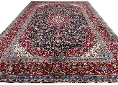 Lot 239 - FINE PERSIAN KASHAN CARPET