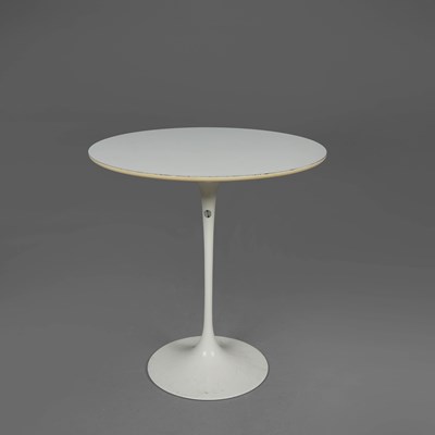 Lot 80 - KNOLL INTERNATIONAL TULIP SIDE TABLE.