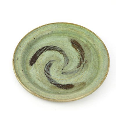 Lot 177 - THE SALTINGS POTTERY PENRHYNDEUDEARTH WALES. DISH.