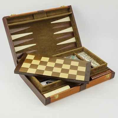 Lot 76 - A CASED GAMES COMPENDIUM.