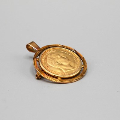 Lot 199 - A 1905 GERMAN TEN GOLD MARKS MOUNTED COIN.