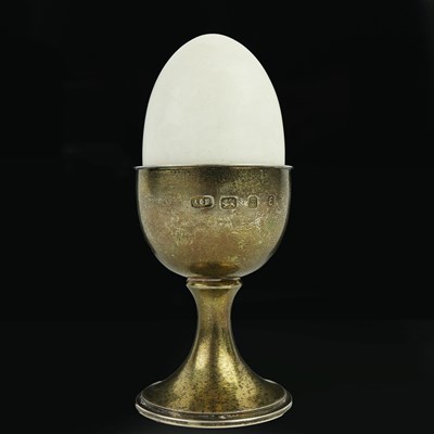 Lot 208 - AN ANTHONY GORDON ELSON SILVER EGG.