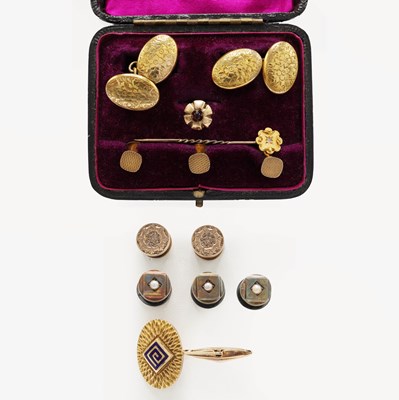 Lot 274 - A COLLECTION OF ASSORTED 9CT GOLD CUFFLINKS.