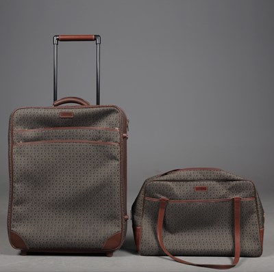 Lot 119 - HARTMANN USA WHEELED SUITCASE (2).