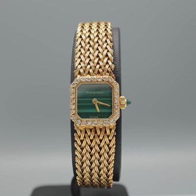 Lot 172 - A BUECHE-GIROD 18CT GOLD LADIES WRISTWATCH.