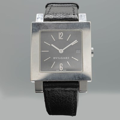 Lot 186 - A BVLGARI STEEL WRISTWATCH.